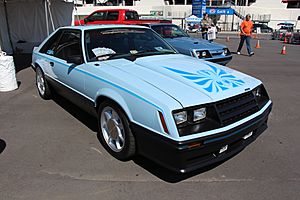 Archivo:1981 Ford Mustang Cobra Hatchback (14203296488)