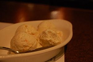 Archivo:Apricot and beer ice cream
