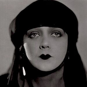 Barbara La Marr Photoplay May 1923.jpg