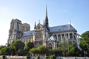 Archivo:Cathédrale Notre-Dame de Paris, 3 June 2010