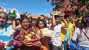 Archivo:Celebración de la Pascua en Concepción, Santa Cruz, Bolivia.