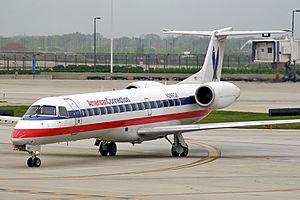 Archivo:Embraer EMB-135KL (ERJ-140LR) American Connection (Chautauqua Airlines) N299SK (7295779272)