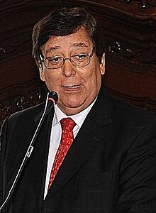 Enrique Bernales en 2011.jpg