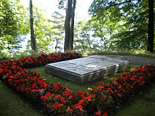 Archivo:Gustaf Adolf of Sweden & Sibylla of Sweden grave 2009 (3)