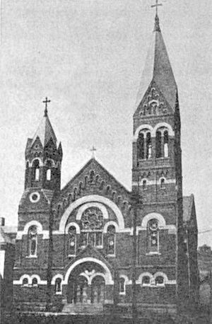 Archivo:Holy Name Cathedral (Steubenville, Ohio) 1910