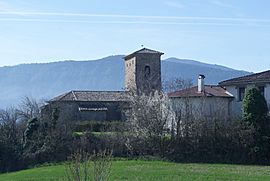 Archivo:Iglesia de Ecay (Lónguida)