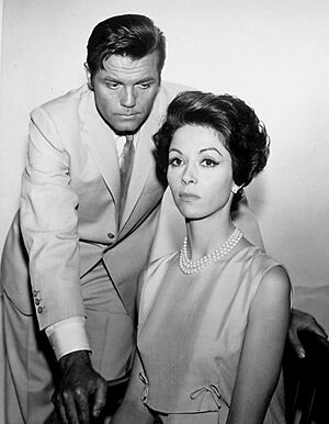 Archivo:Jack Lord Dana Wynter 1965