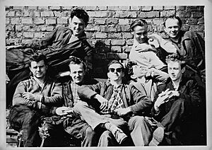 Archivo:Lee Harvey Oswald-4