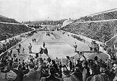Archivo:Louis entering Kallimarmaron at the 1896 Athens Olympics