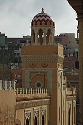 Archivo:Mezquita en Melilla