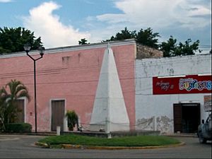 Archivo:Obelisco de Espita