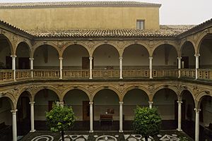 Archivo:Palacio de Jabalquinto (Baeza). Patio