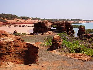 Sand beaches of northern Roebuck Bay, Broome, Western Australia.jpg