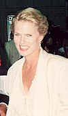 Archivo:Sharon Gless at the 1991 Emmy Awards cropped