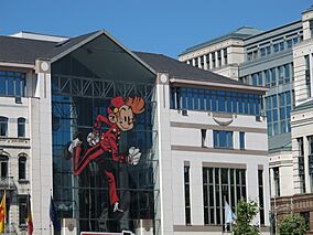 Archivo:Spirou at Place Sainctelette, Brussels
