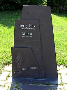 Archivo:Terry Fox memorial, St. John's