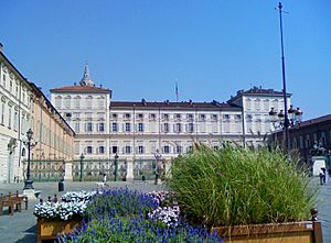Archivo:Torino - Piazza Castello - Palazzo Reale