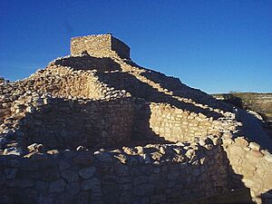 Archivo:Tuzi pueblo01