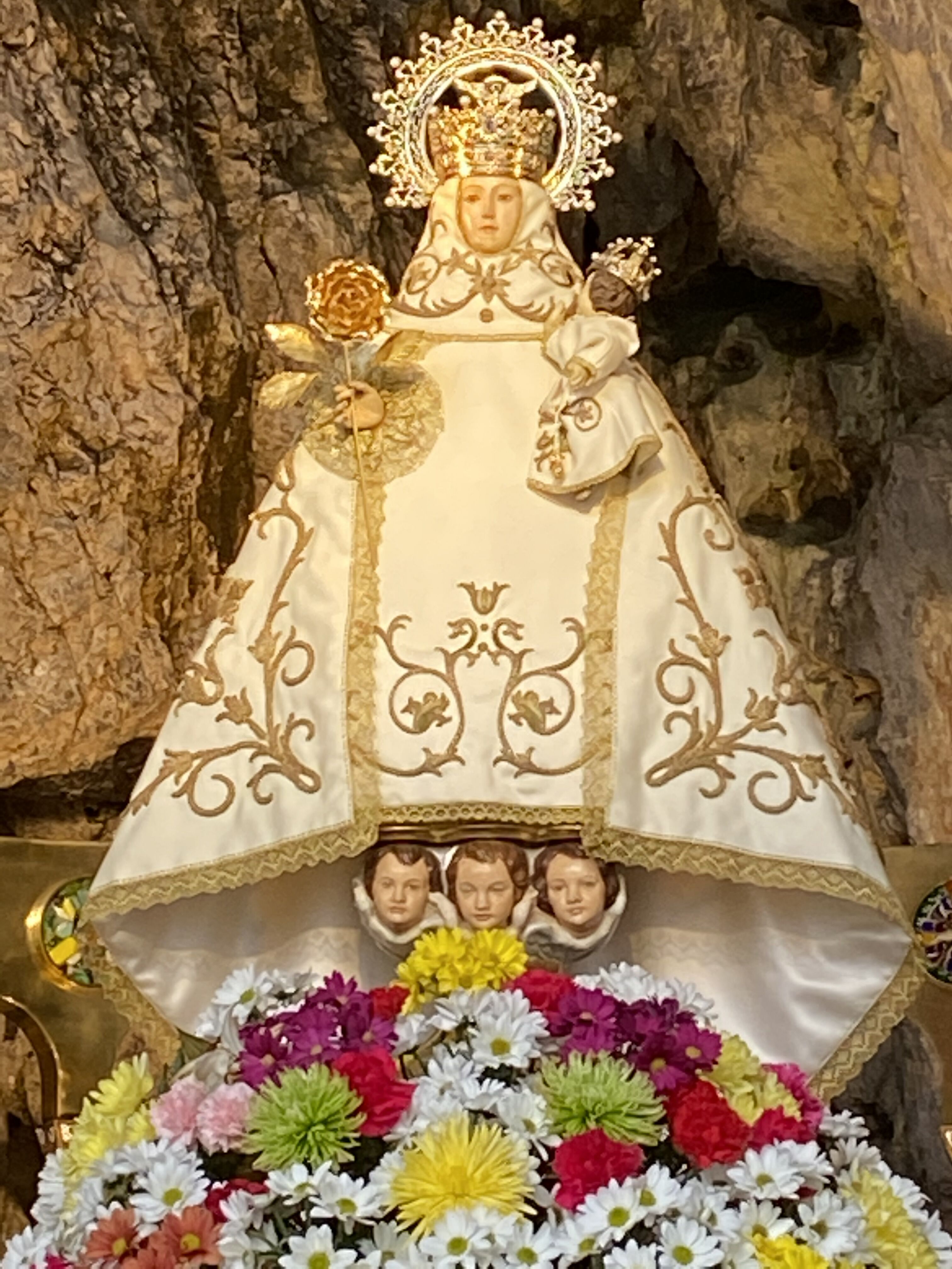 Virxe de Cuadonga (la Santina).jpg