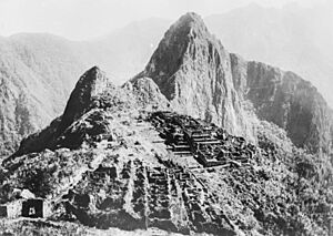 Archivo:Vista panorámica del Huayna Picchu 1925 (cropped)