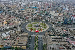 CEREMONIA POR EL 140 ANIVERSARIO DE LA BATALLA DE ARICA Y RENOVACIÓN DEL JURAMENTO DE FIDELIDAD A LA BANDERA (49981252466).jpg