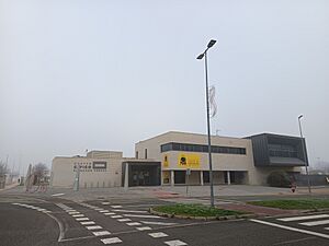 Archivo:CcivicoCampoConcentracion