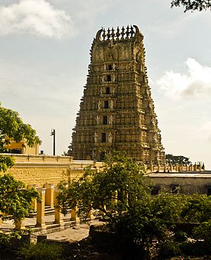Archivo:Chamundeshwari Temple Mysore