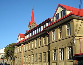 Archivo:Convento capuchino de Valdivia-Yerbas Buenas