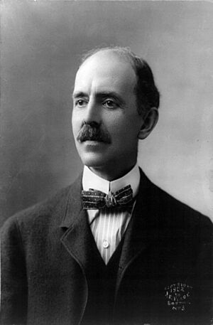 Archivo:Daniel Chester French 1902