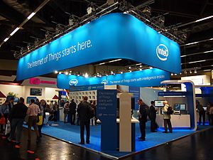 Archivo:Embedded World 2014 Intel Booth
