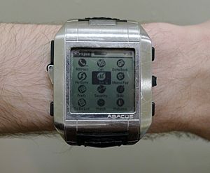 Archivo:Fossil Wrist PDA on wrist