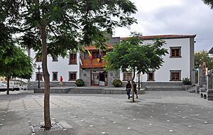 Archivo:Gran Canaria San Bartolomé Ayuntamiento R01