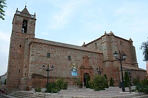 Archivo:Iglesia Nuestra Señora de los Olmos