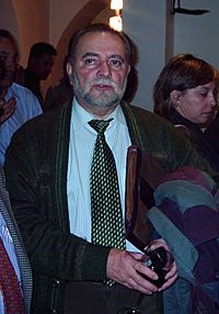 Archivo:Julio Anguita en el Ateneo de Córdoba en 2004