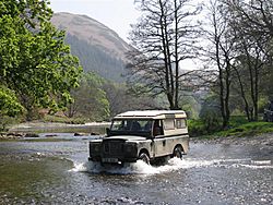 Archivo:Land Rover Series III 109