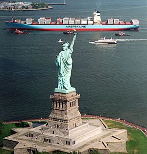 Archivo:Liberty Maersk