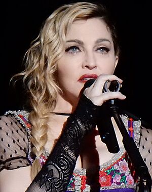 Archivo:Madonna Rebel Heart Tour 2015 - Stockholm (23051472299) (cropped 2)