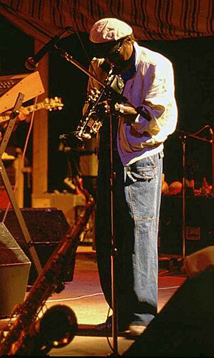 Archivo:Miles Davis 1984