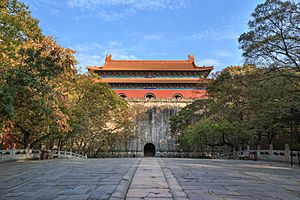 Archivo:Nanjing Ming Xiaoling 2017.11.11 08-10-27