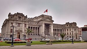 Archivo:Palacio de Justicia de Lima