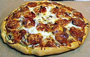Archivo:Pepperoni pizza