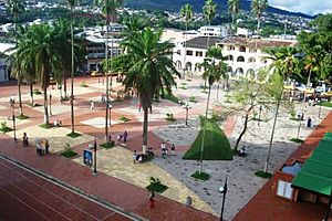 Archivo:Plaza Pizarro Florencia