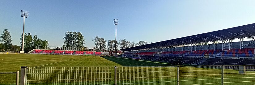 Archivo:Raków stadion przebudowa