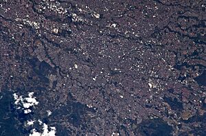 Archivo:San Jose, Costa Rica Astronaut Image