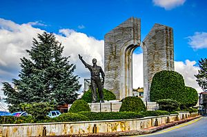 Archivo:Sheikh Pierre Gemayel Memorial Bikfaya