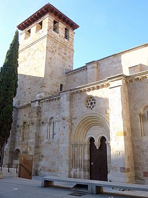 Archivo:Zamora - Iglesia de Santiago del Burgo 13
