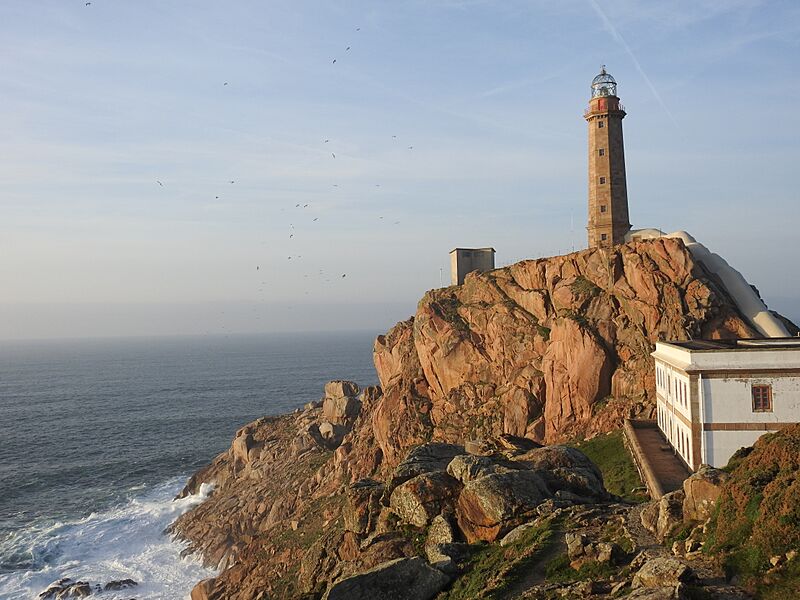 Acantilado faro cabo Villano