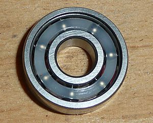 Archivo:Ball Bearing with Semi Transparent Cover