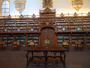 Archivo:Biblioteca Antigua 2, Escuelas Mayores, Universidad de Salamanca