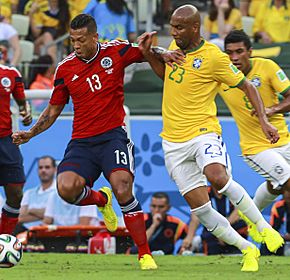 Archivo:Brazil and Colombia match at the FIFA World Cup 2014-07-04 (9) (cropped)